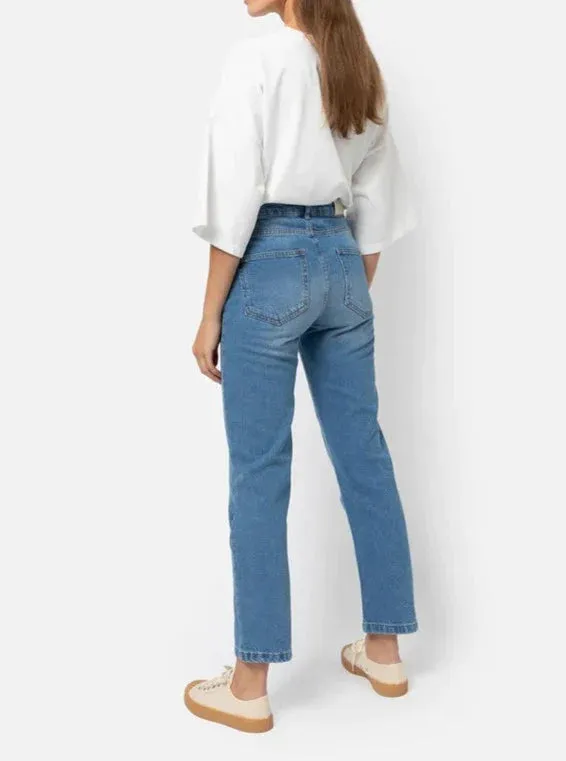GWEN STRAIGHT DENIM PANTS | MID-BLUE