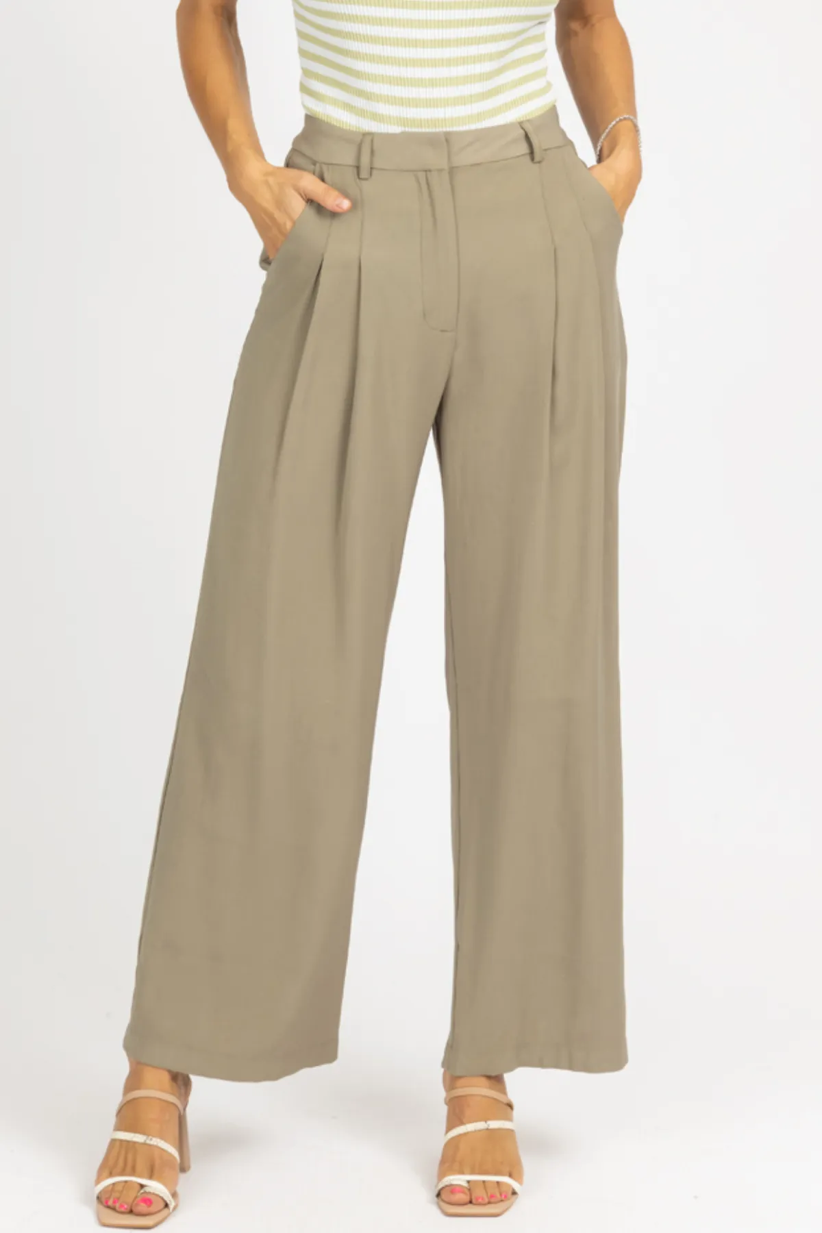OLIVE PINTUCK PLEATED TROUSER