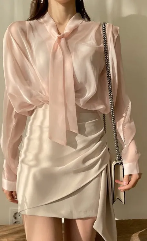 Wenkouban Graduation Gifts 2023 New Summer Long Sleeve Blouse Fashion V-neck Chiffon Blouse Women Tops Lace-up Sunscreen Blouses Bow Clothes Blusas